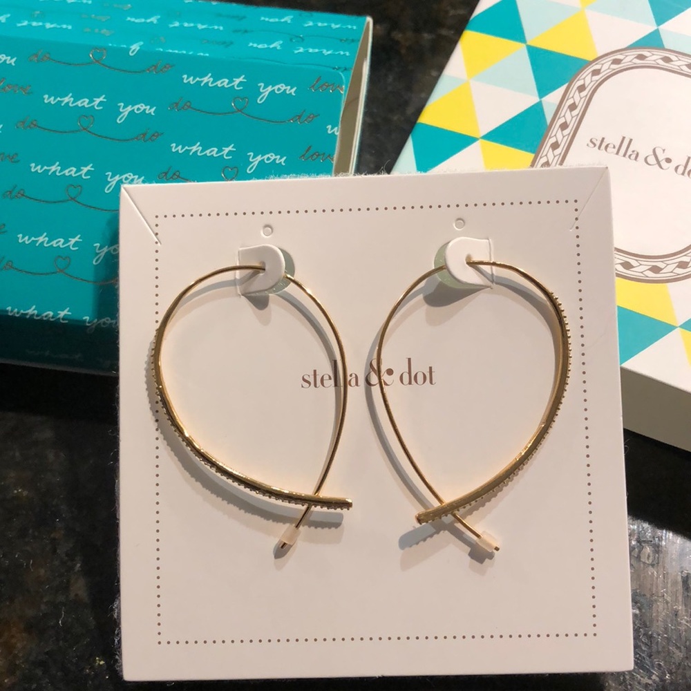 Stella & Dot Gold Hoop Earrings